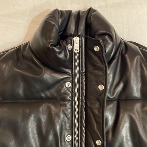 ALLSAINTS
Men’s Mercer Leather Puffer Jacket - Picture 6 of 16